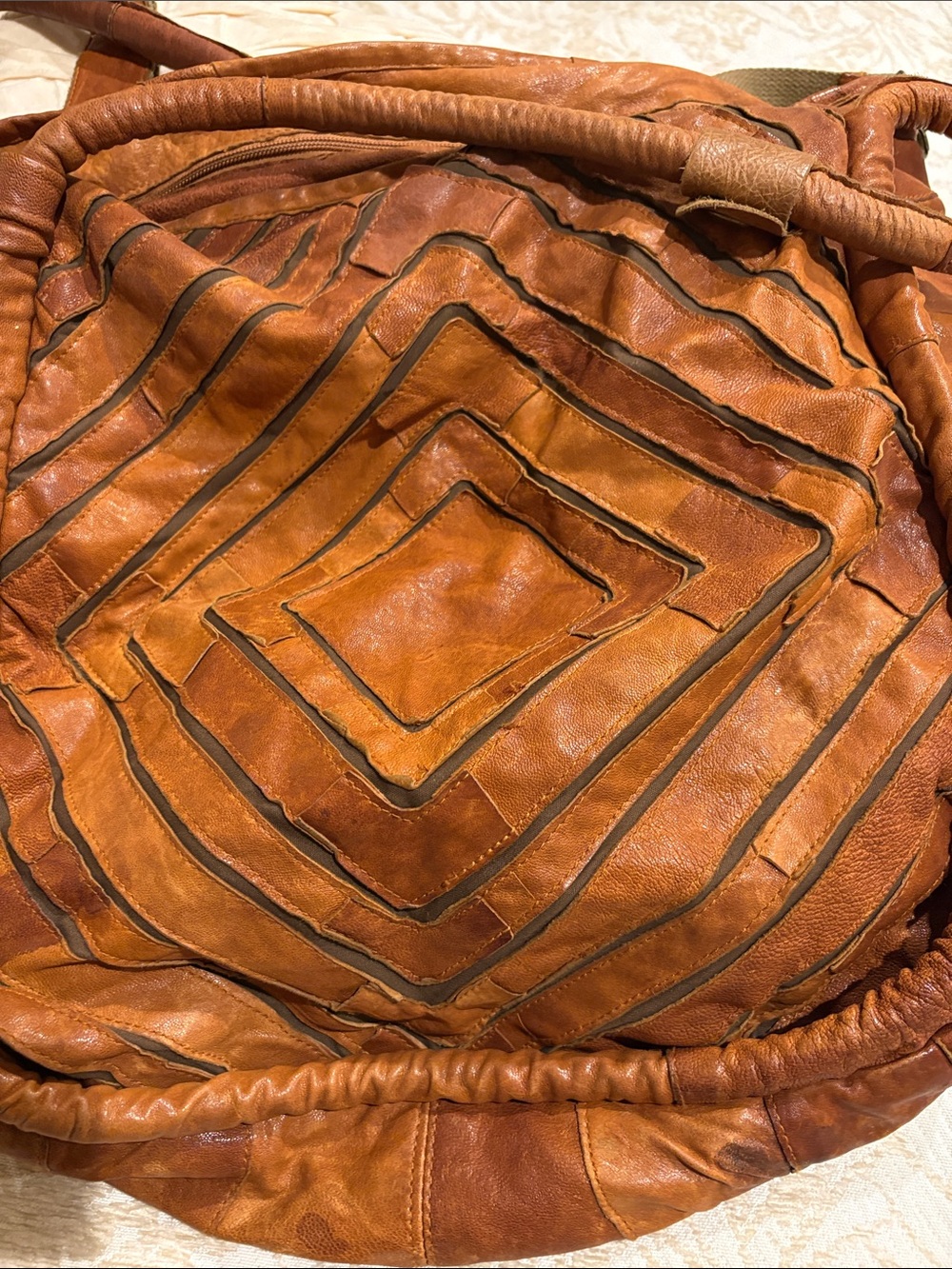 Stylish Brown Leather Women’s Shoulder Bag - Picture 4 of 6